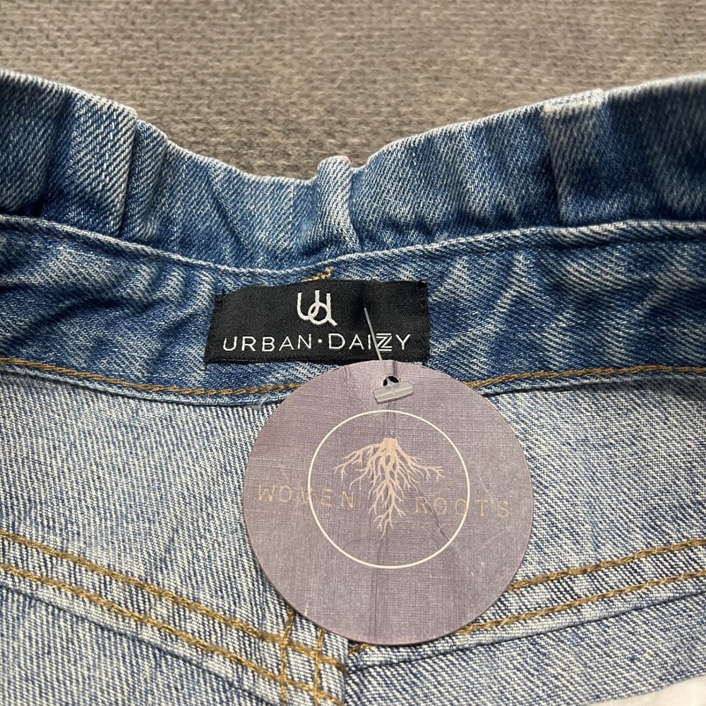 NWT Urban Daizy Womens High Waist Paperbag Denim Shorts Light Wash Blue Size M - Picture 3 of 8